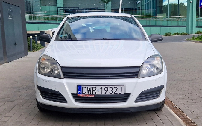 Opel Astra cena 7500 przebieg: 341000, rok produkcji 2006 z Wrocław małe 56